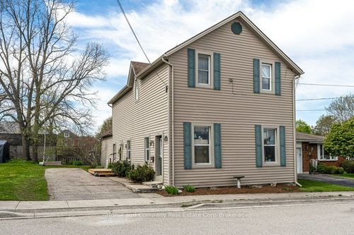 74 Quebec St, Mitchell, ON, N0K1N0 | Card Image