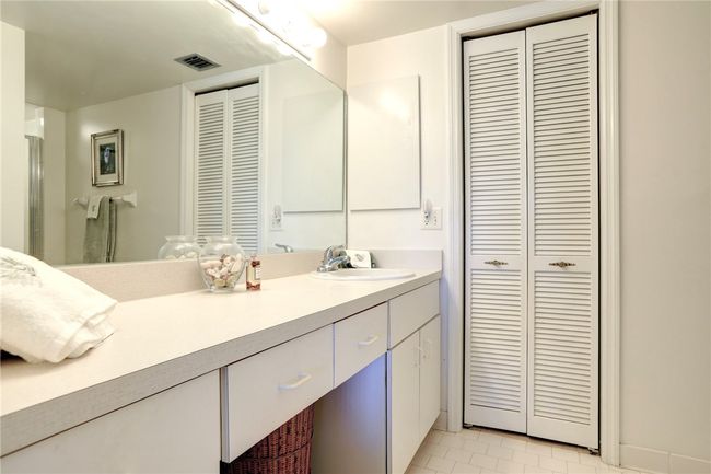 6110 - 6110 River Run Dr, House attached with 2 bedrooms, 2 bathrooms and null parking in Sebastian FL | Image 19