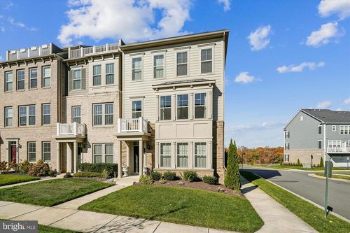 2073 Alder Ln, DUMFRIES, VA, 22026-3069 | Card Image