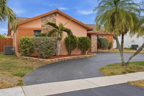 11841 Nw 39th Pl, Sunrise, FL, 33323-2654 | Card Image