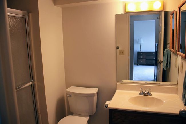 en-suite bathroom | Image 14