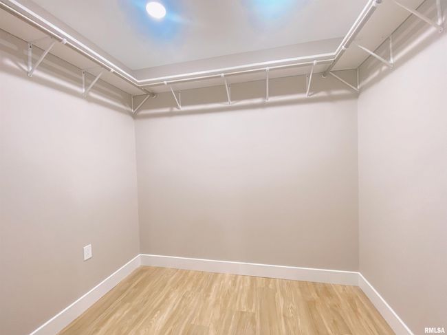 1203 E Reeves St, House other with 3 bedrooms, 2 bathrooms and null parking in Marion IL | Image 14