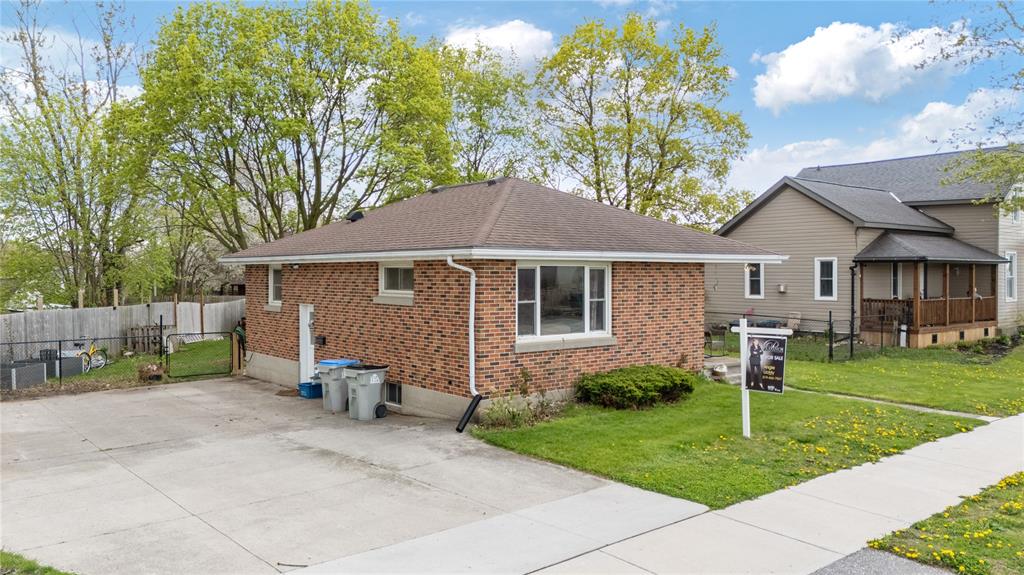 Residential in Lambton Shores 3