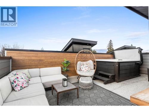 4-745 Morrison Ave, Kelowna, BC, V1Y5E6 | Card Image