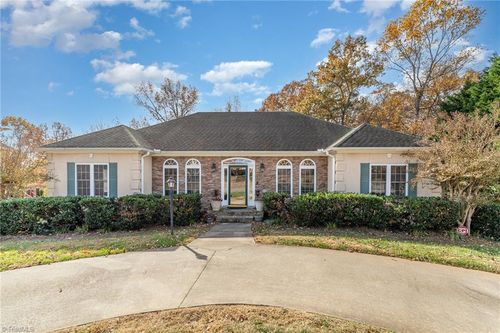 4476 Lochurst Dr, Pfafftown, NC, 27040-9495 | Card Image