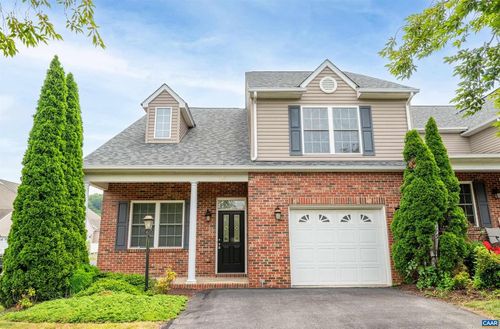 16 E Park View Dr, STAUNTON, VA, 24401-5697 | Card Image