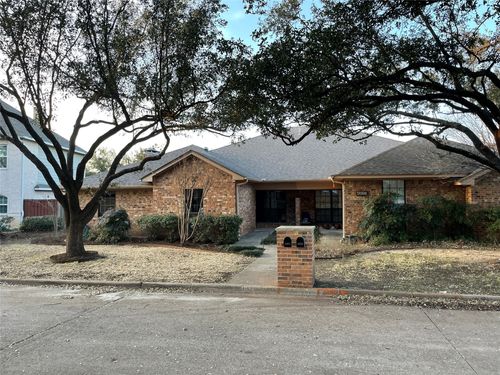 4021 Morman Ln, Addison, TX, 75001-4902 | Card Image