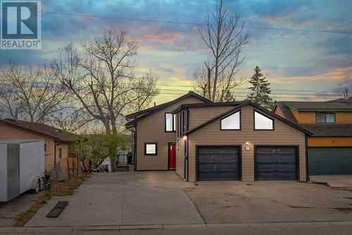 881 E Chestermere Dr, Chestermere, AB, T1X1A7 | Card Image