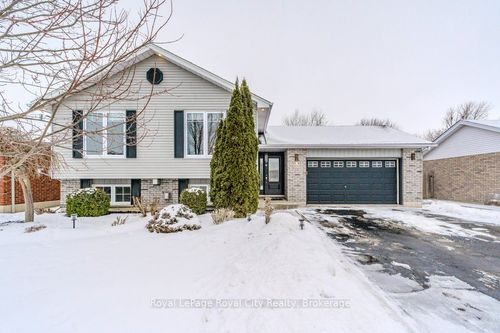 100 Windsor Dr, Brant, ON, N0E1N0 | Card Image