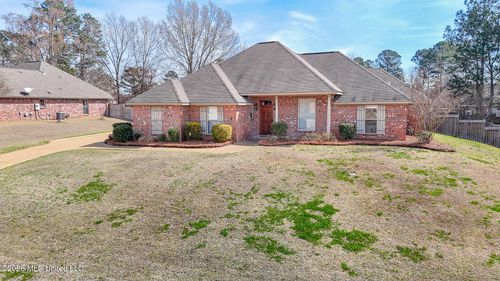 516 Glensview Dr, Brandon, MS, 39047-7919 | Card Image