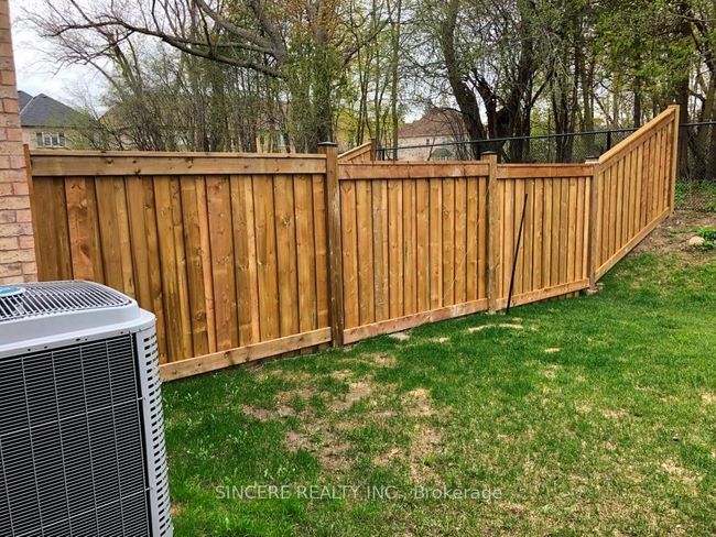 74 Paper Mills Cres, House attached with 3 bedrooms, 3 bathrooms and 1 parking in Richmond Hill ON | Image 23