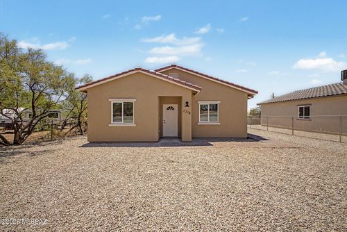 1318 E Suncrest Drive, Tucson, AZ, 85756 | Card Image
