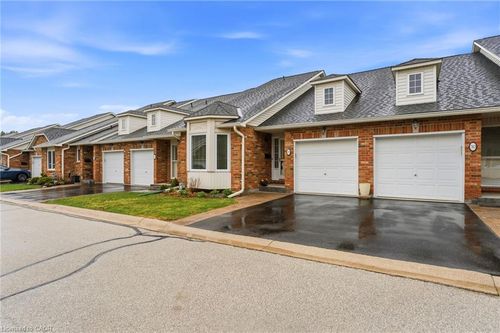 29-222 Fellowes Cres, Hamilton, ON, L8B0R1 | Card Image