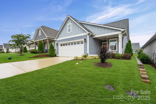 6160 Pier Dr, Denver, NC, 28037-0830 | Card Image