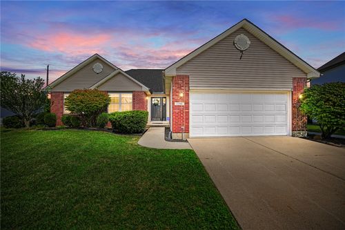 2396 Ferndown Dr, Miamisburg, OH, 45342-7435 | Card Image