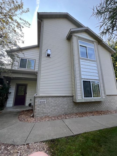 1007 Mallard Way, Marinette, WI, 54143 | Card Image