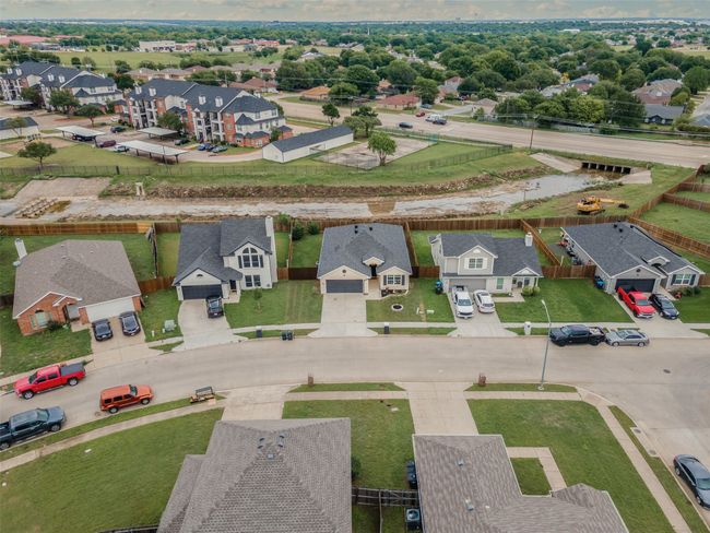 Aerial perspective of suburban area | Image 28