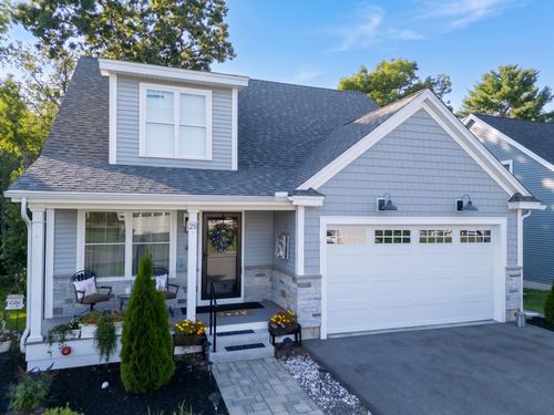 25 Belgian Way, Londonderry, NH, 03053-3601 | Card Image