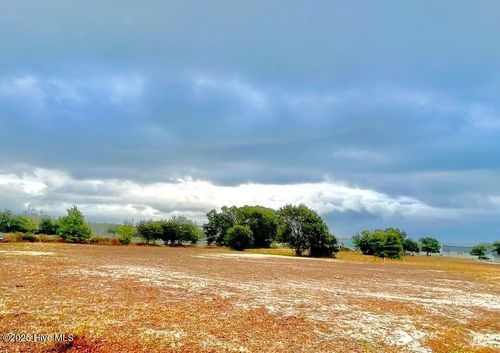 6 Oak View Ln, Hampstead, NC, 28443-3768 | Card Image