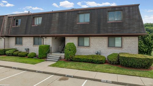 25340 Quarter Deck St, Harrison Township, MI, 48045-1528 | Card Image