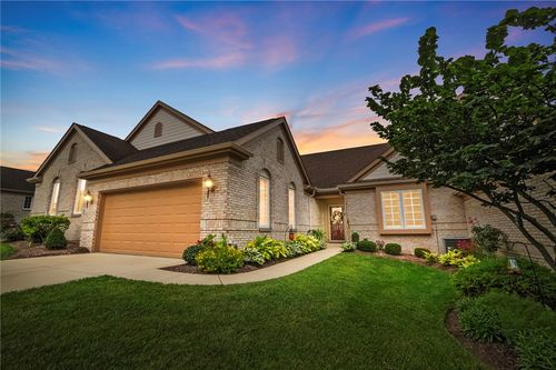 6874 Lorien Woods Dr, Dayton, OH, 45459-2871 | Card Image