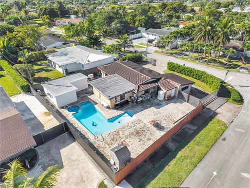 9940 Sw 72nd St, Miami, FL, 33173-4621 | Card Image