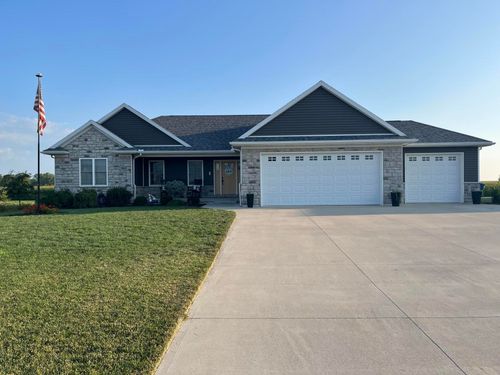 110 Timber Trl, Anna, OH, 45302-7504 | Card Image