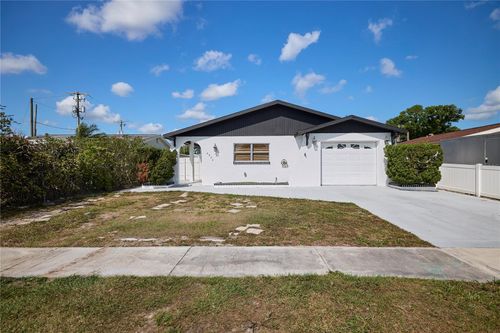 6804 N Hubert Ave, Tampa, FL, 33614-3833 | Card Image