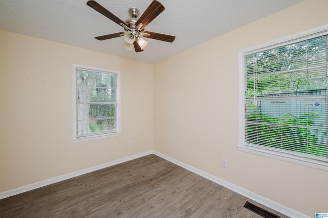 2033 E Lake Blvd, House other with 3 bedrooms, 2 bathrooms and null parking in TARRANT AL | Image 20