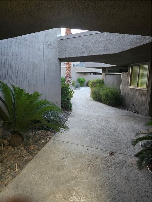 71990 Eleanora Ln, Rancho Mirage, CA, 92270-4452 | Card Image