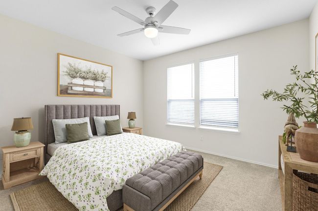 546 Pepperbark Loop, House other with 3 bedrooms, 2 bathrooms and null parking in Buda TX | Image 5