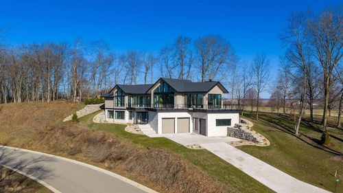 4965 Championship Circle, WESTPORT, WI, 53597 | Card Image