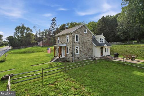 4126 Pricetown Rd, FLEETWOOD, PA, 19522-9749 | Card Image