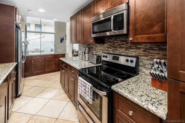4 - 2544 Navarra Dr, Townhouse with 2 bedrooms, 2 bathrooms and 1 parking in Carlsbad CA | Image 14