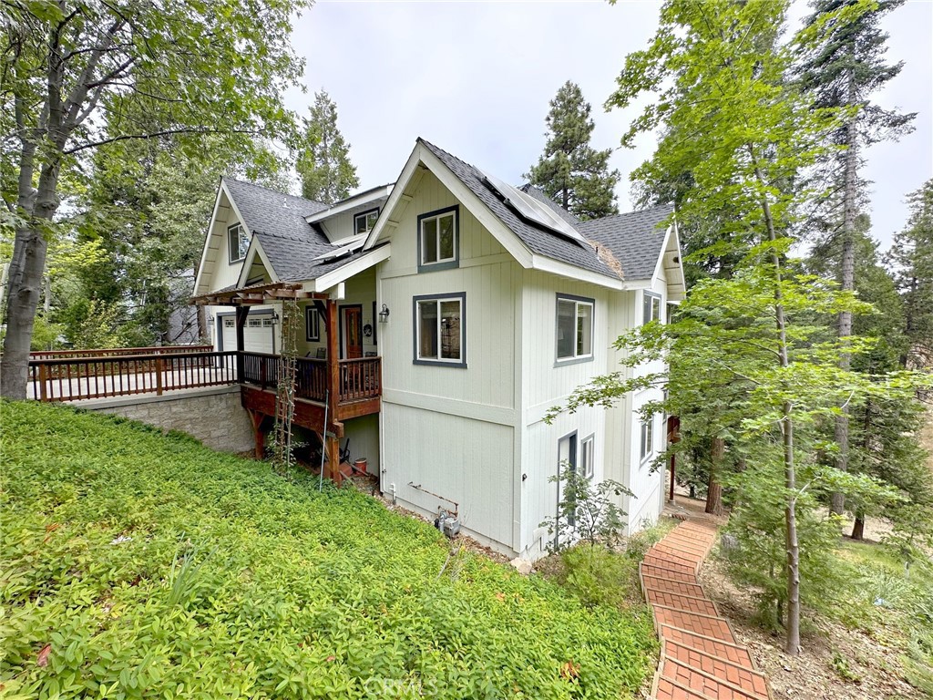 Residential in Lake Arrowhead 4