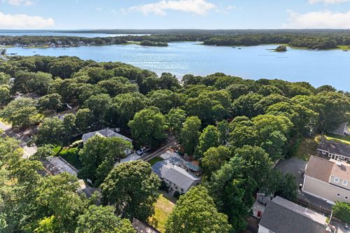 203 Monomoscoy Rd, Mashpee, MA, 02649-3911 | Card Image