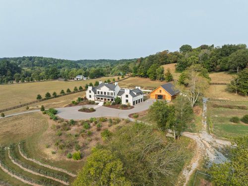5495 Leipers Creek Rd, Franklin, TN, 37064-9284 | Card Image
