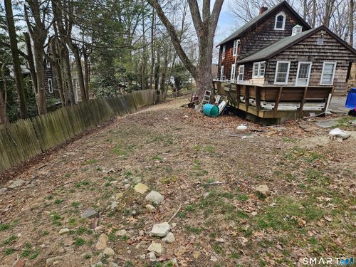 32 W Rocks Rd, Norwalk, CT, 06851-2930 | Card Image