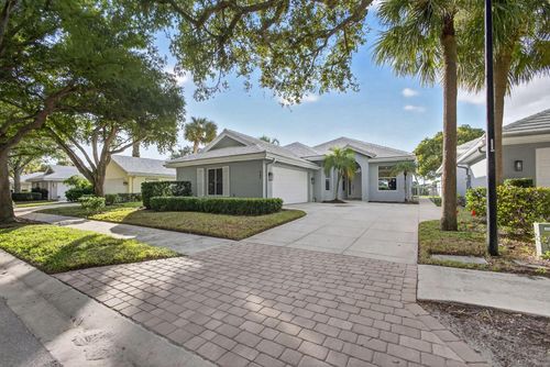 945 Bear Island Cir, West Palm Beach, FL, 33409-2061 | Card Image
