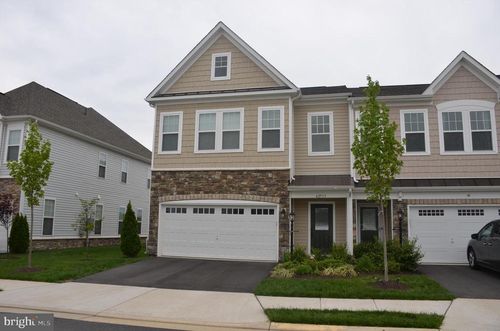 42513 Benfold Sq, BRAMBLETON, VA, 20148-7668 | Card Image