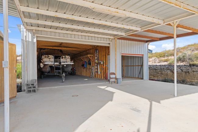 View of stable | Image 12
