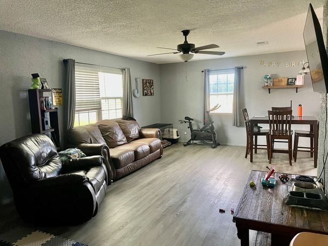 201 N Franklin St, House other with 2 bedrooms, 1 bathrooms and 1 parking in Bronte TX | Image 5