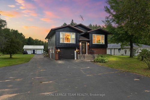 2365 Simpson Pit Rd, Round Lake Centre, ON, K0J2J0 | Card Image