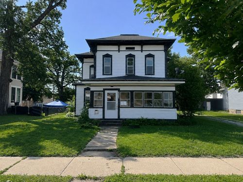 1515 B Ave Ne, Cedar Rapids, IA, 52402-5144 | Card Image