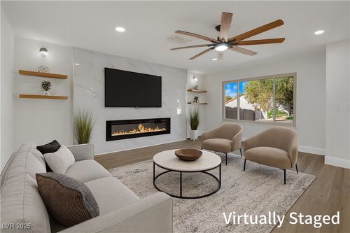 4637 Balfour Dr, Las Vegas, NV, 89121-5645 | Card Image