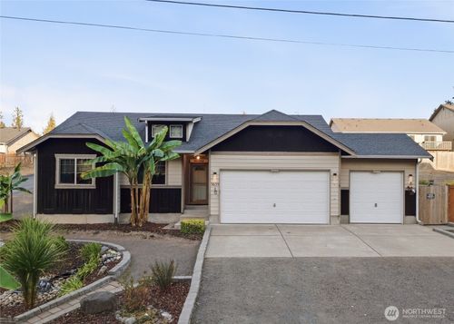 3635 Nevada Ave E, Port Orchard, WA, 98366-8027 | Card Image