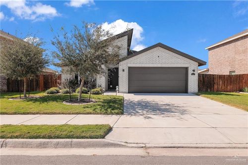 14221 Chalk Ridge Dr, McAllen, TX, 78504-6852 | Card Image