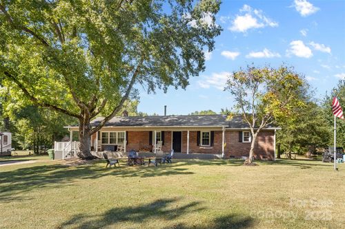 4661 Willie Bayne Ln, Heath Springs, SC, 29058-8898 | Card Image