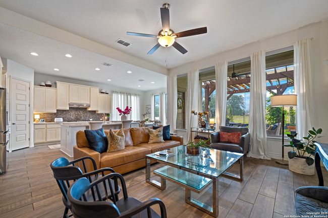1235 Yaupon Loop, House other with 4 bedrooms, 3 bathrooms and null parking in New Braunfels TX | Image 6