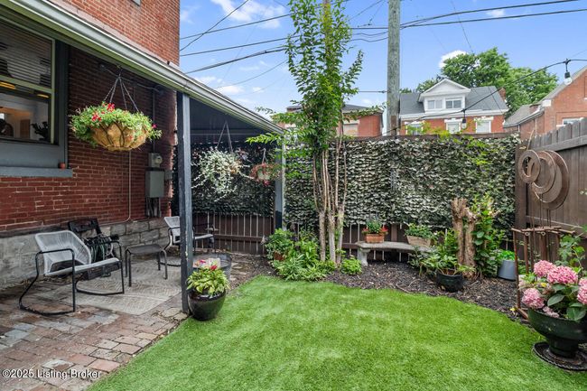 1101 S 1 St St, House other with 3 bedrooms, 2 bathrooms and null parking in Louisville KY | Image 32